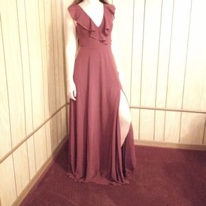 🆕Lulu's XS👗colorRed💄zigzag tie back cap sleeves